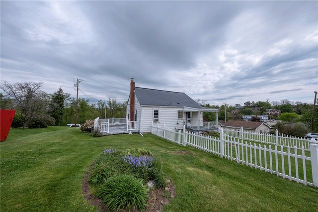 1070 Maple Ave, South Strabane, PA 15301