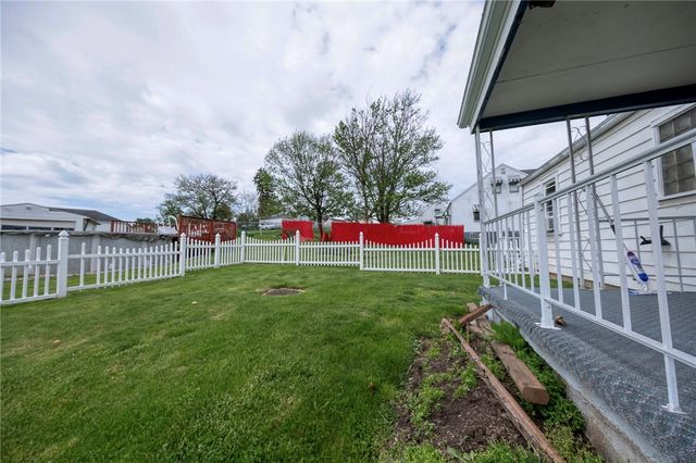 1070 Maple Ave, South Strabane, PA 15301