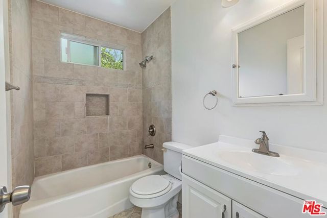 1015 Ashland Avenue 6, Santa Monica, CA 90405
