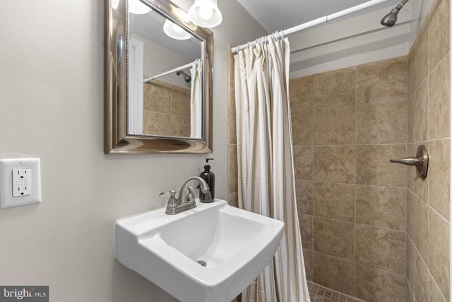17 N BRADFORD ST, Baltimore, MD 21224