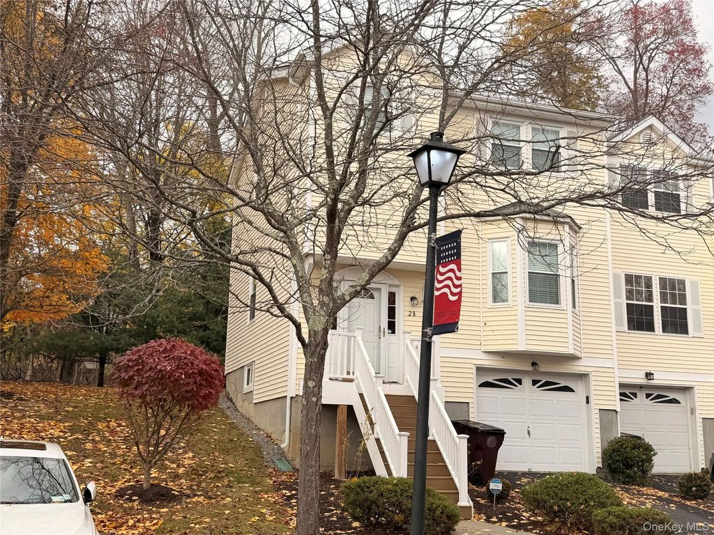 28 Lake Ridge Drive, Middletown, NY 10940