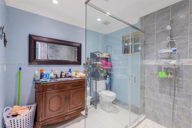 9425 NW 114th Lane 3, Hialeah Gardens, FL 33018
