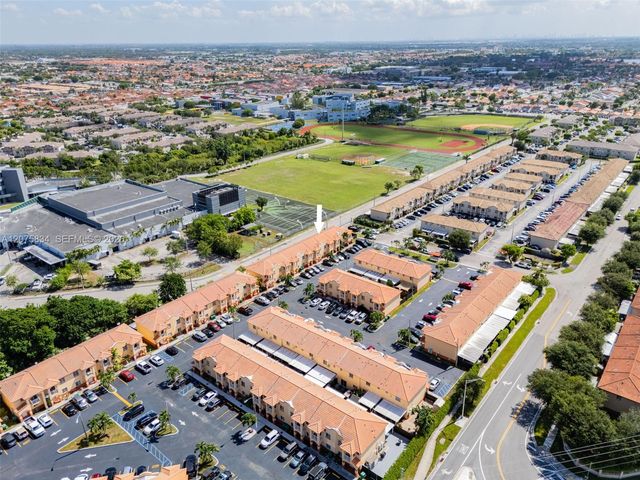 9425 NW 114th Lane 3, Hialeah Gardens, FL 33018