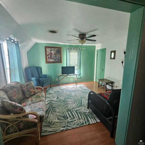 215 S Factory, Enterprise, KS 67441