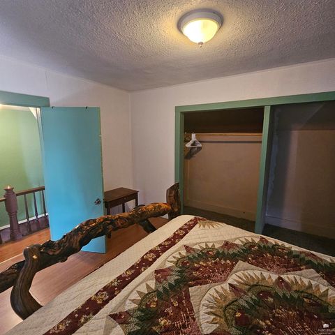 215 S Factory, Enterprise, KS 67441