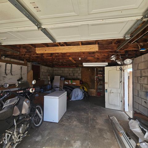 215 S Factory, Enterprise, KS 67441