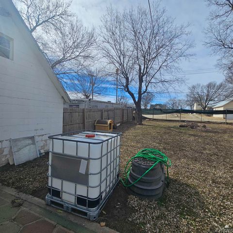 215 S Factory, Enterprise, KS 67441