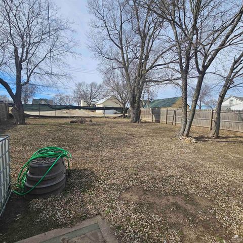 215 S Factory, Enterprise, KS 67441