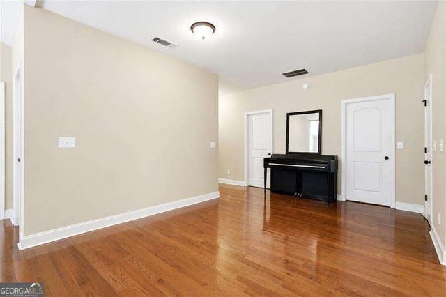 16 Allatoona Woods Trail SE, Acworth, GA 30102