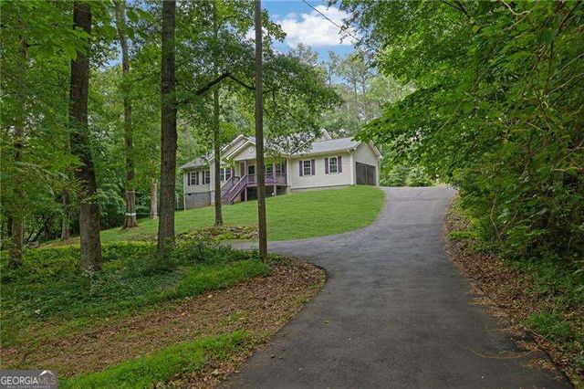 16 Allatoona Woods Trail SE, Acworth, GA 30102