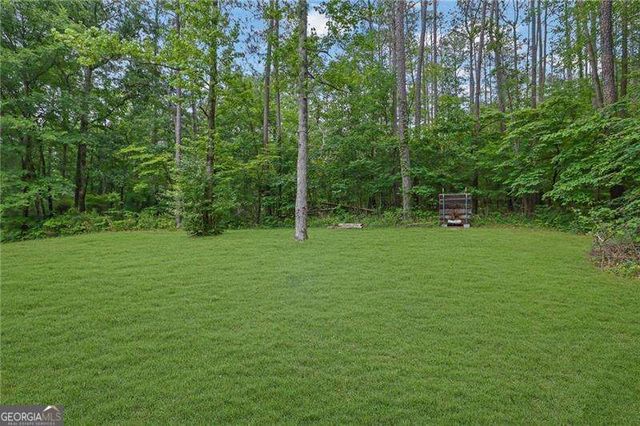 16 Allatoona Woods Trail SE, Acworth, GA 30102
