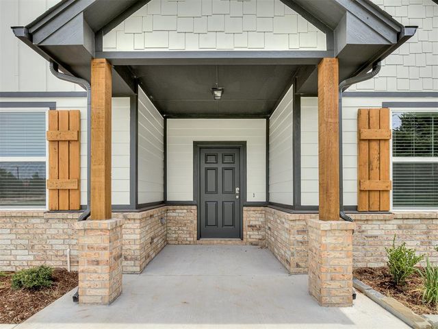 9881 Livingston Road, Edmond, OK 73025