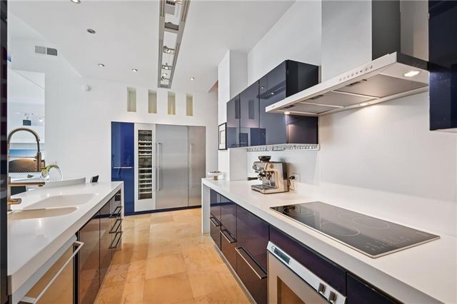 3324 Peachtree NE Road 3015, Atlanta, GA 30326