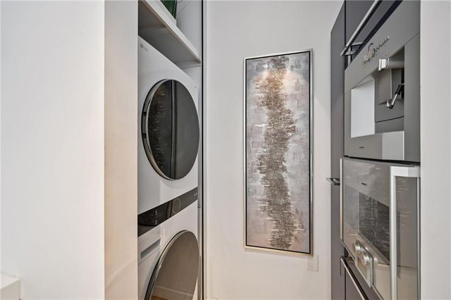 3324 Peachtree NE Road 3015, Atlanta, GA 30326