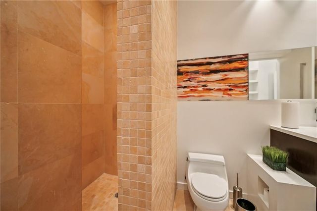 3324 Peachtree NE Road 3015, Atlanta, GA 30326