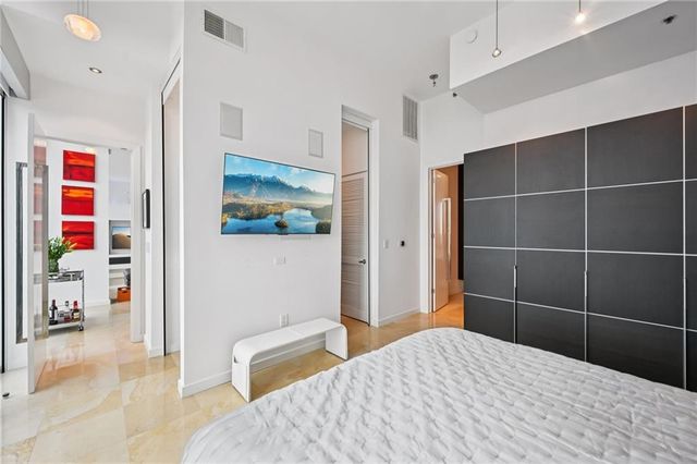 3324 Peachtree NE Road 3015, Atlanta, GA 30326