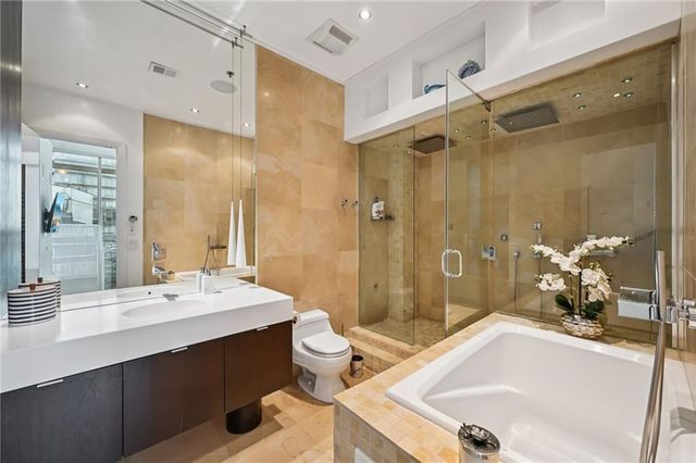 3324 Peachtree NE Road 3015, Atlanta, GA 30326