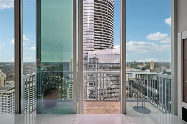 3324 Peachtree NE Road 3015, Atlanta, GA 30326