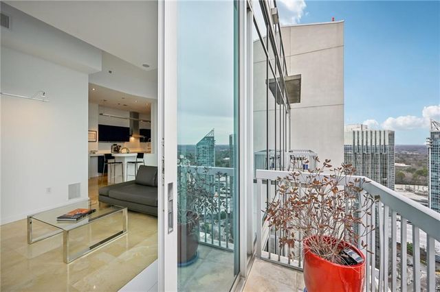 3324 Peachtree NE Road 3015, Atlanta, GA 30326