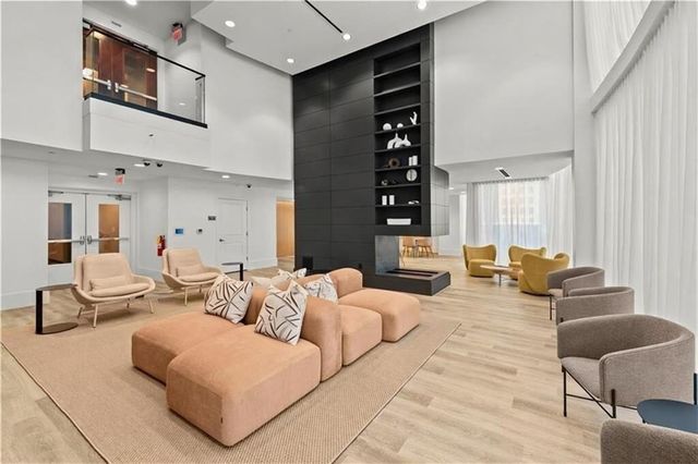 3324 Peachtree NE Road 3015, Atlanta, GA 30326