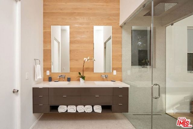459 N Flores Street, Los Angeles, CA 90048