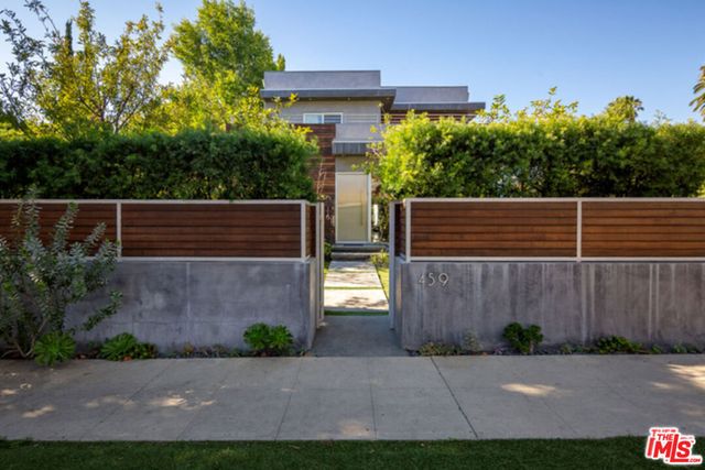 459 N Flores Street, Los Angeles, CA 90048