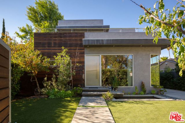 459 N Flores Street, Los Angeles, CA 90048