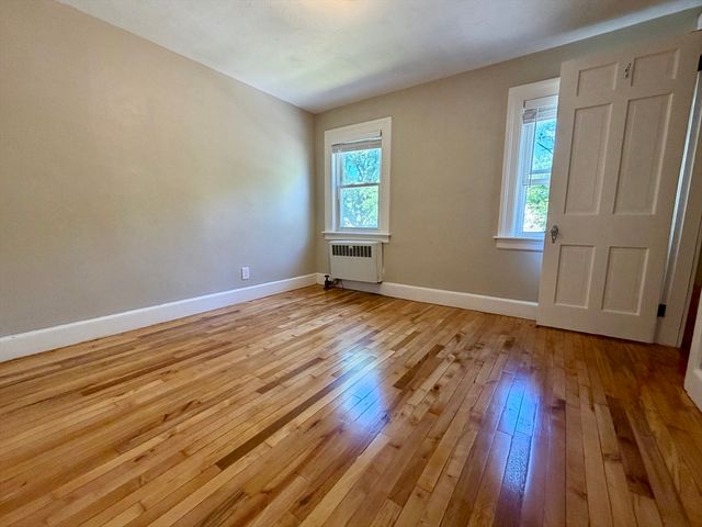 34 Walworth Street, Worcester, MA 01602
