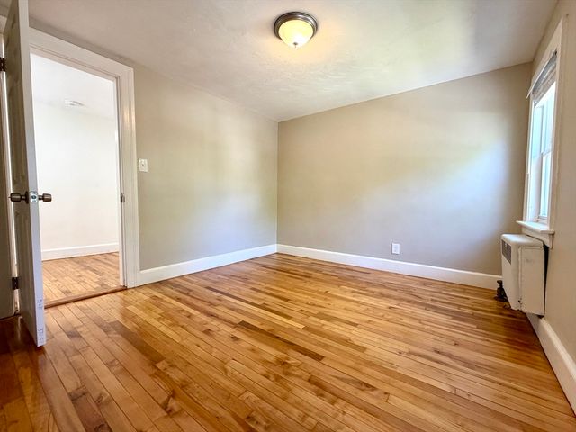 34 Walworth Street, Worcester, MA 01602