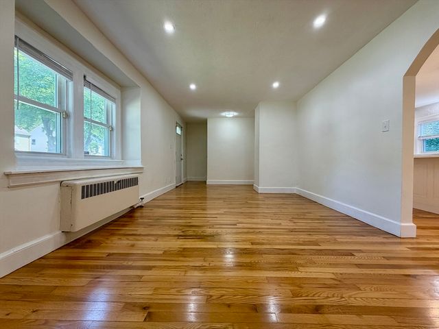 34 Walworth Street, Worcester, MA 01602