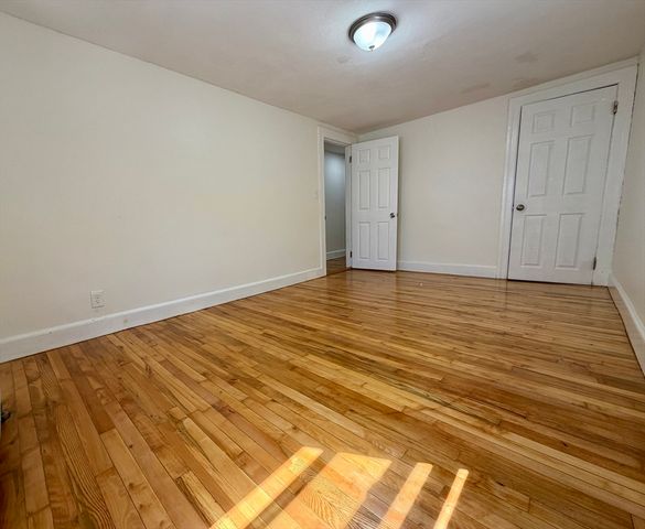 34 Walworth Street, Worcester, MA 01602
