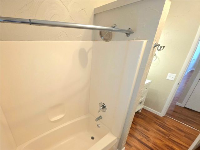 814 Mccandless Ave, Lawrenceville, PA 15201