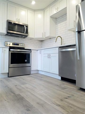 814 Mccandless Ave, Lawrenceville, PA 15201