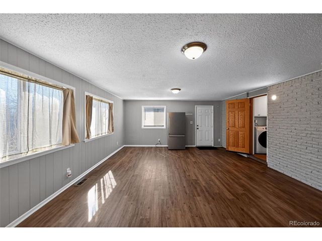 830 S Wheeling St, Aurora, CO 80012