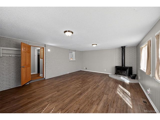 830 S Wheeling St, Aurora, CO 80012