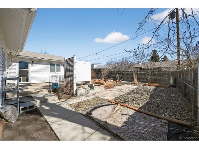 830 S Wheeling St, Aurora, CO 80012