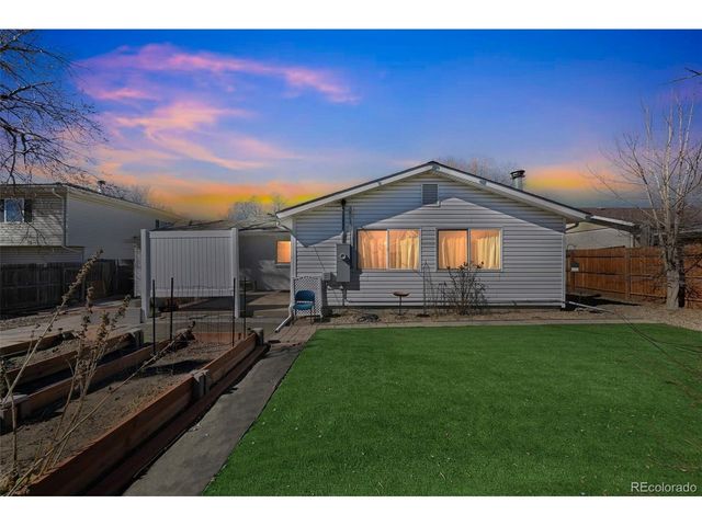 830 S Wheeling St, Aurora, CO 80012