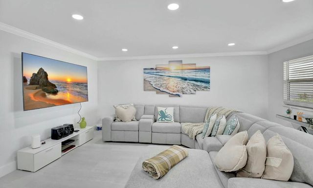 581 Monaco Boulevard 581, Delray Beach, FL 33446