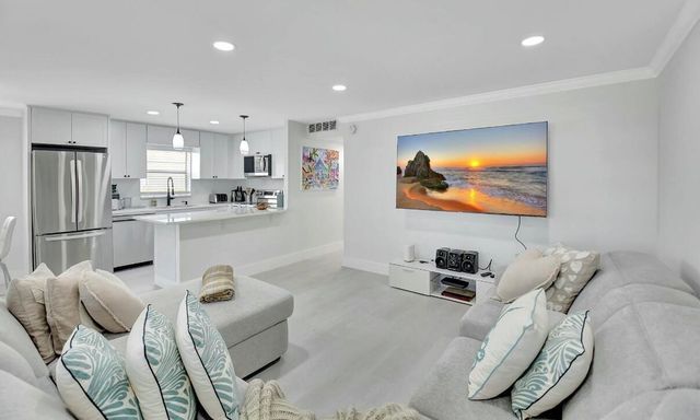 581 Monaco Boulevard 581, Delray Beach, FL 33446