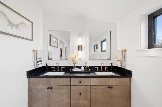 204 Pecan Drive DR A, Austin, TX 78753