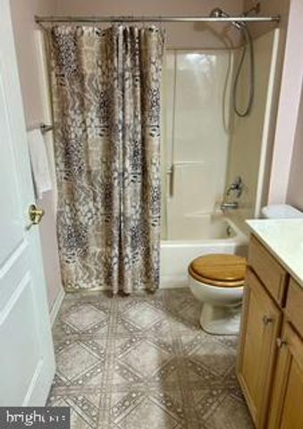 25 CHEW LN, Sewell, NJ 08080