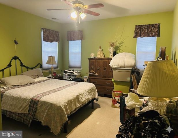 25 CHEW LN, Sewell, NJ 08080