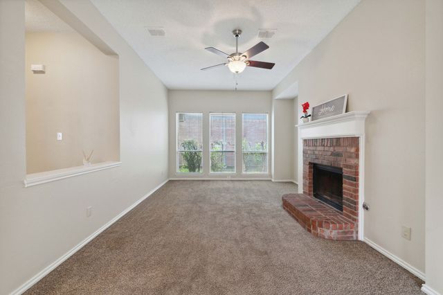 1806 Crosshaven Drive, Lewisville, TX 75077
