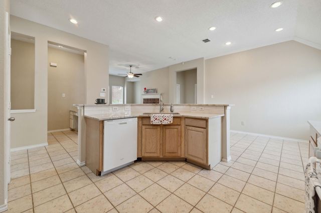 1806 Crosshaven Drive, Lewisville, TX 75077