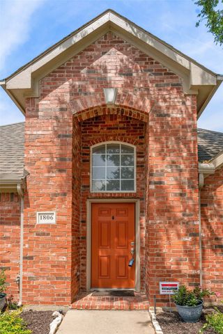 1806 Crosshaven Drive, Lewisville, TX 75077