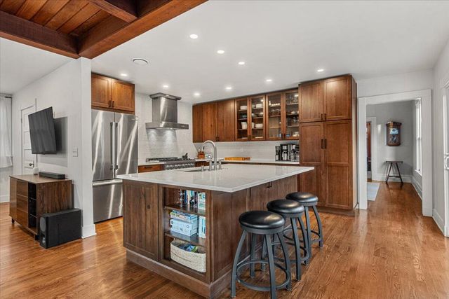 1124 L Street, Eureka, CA 95501