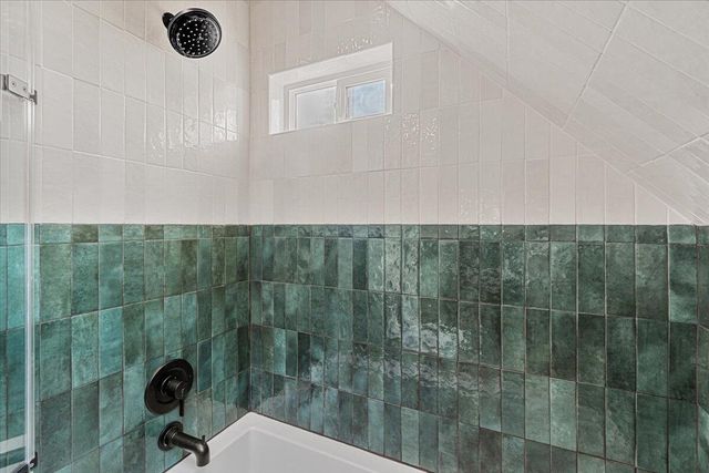 1124 L Street, Eureka, CA 95501