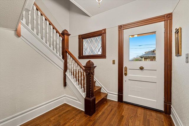 1124 L Street, Eureka, CA 95501