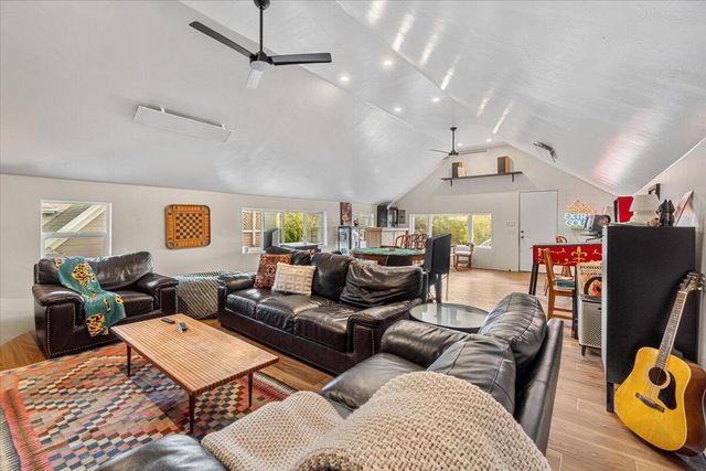 1124 L Street, Eureka, CA 95501