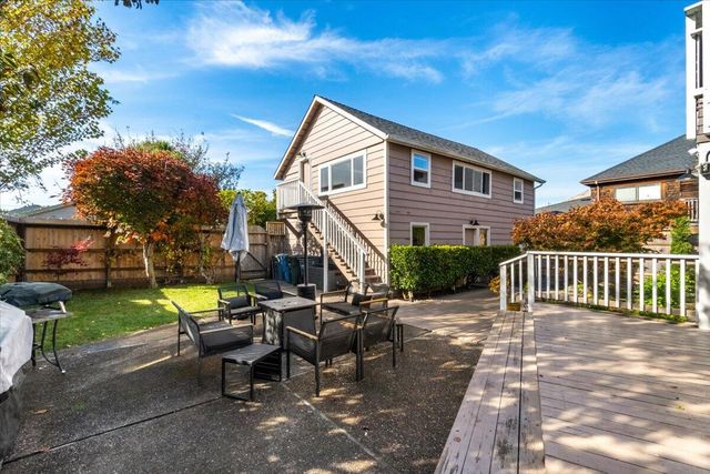 1124 L Street, Eureka, CA 95501